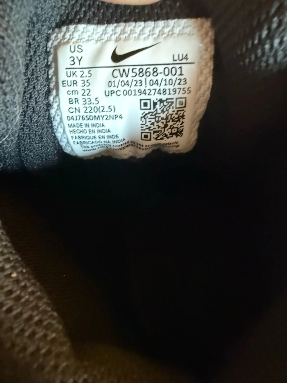 Nike Kids Youth 3Y Black High-Top Sneakers with Strap